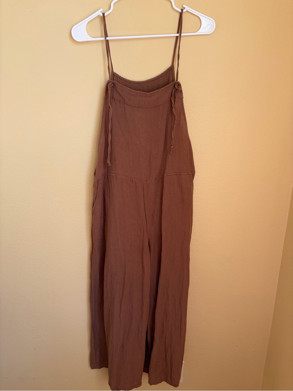Relaxed Brown Wide-Leg Jumpsuit with Adjustable Tie Straps